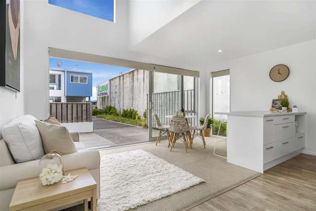 33/31 Reynolds Place (Nine Oaks) Papamoa_2