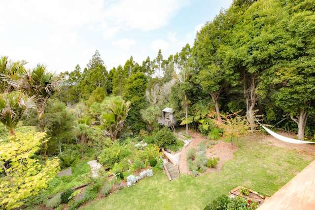 238 Godley Road Titirangi_4