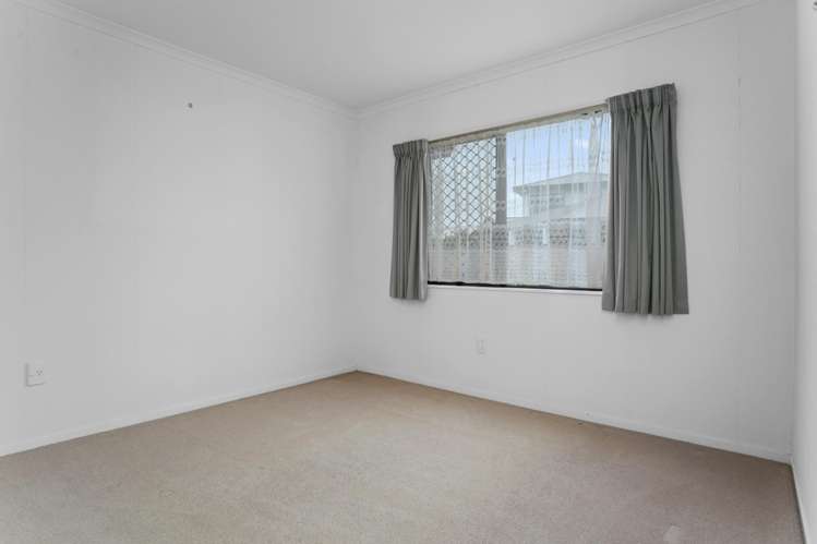 16 Cedar Crescent Matamata_7