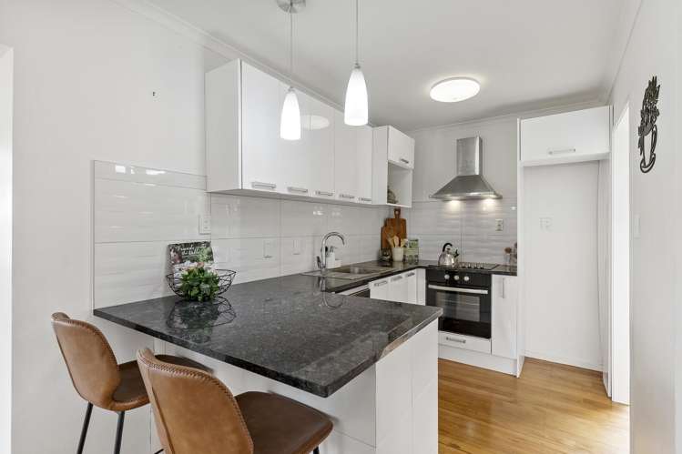 2/260a St Heliers Bay Road_5