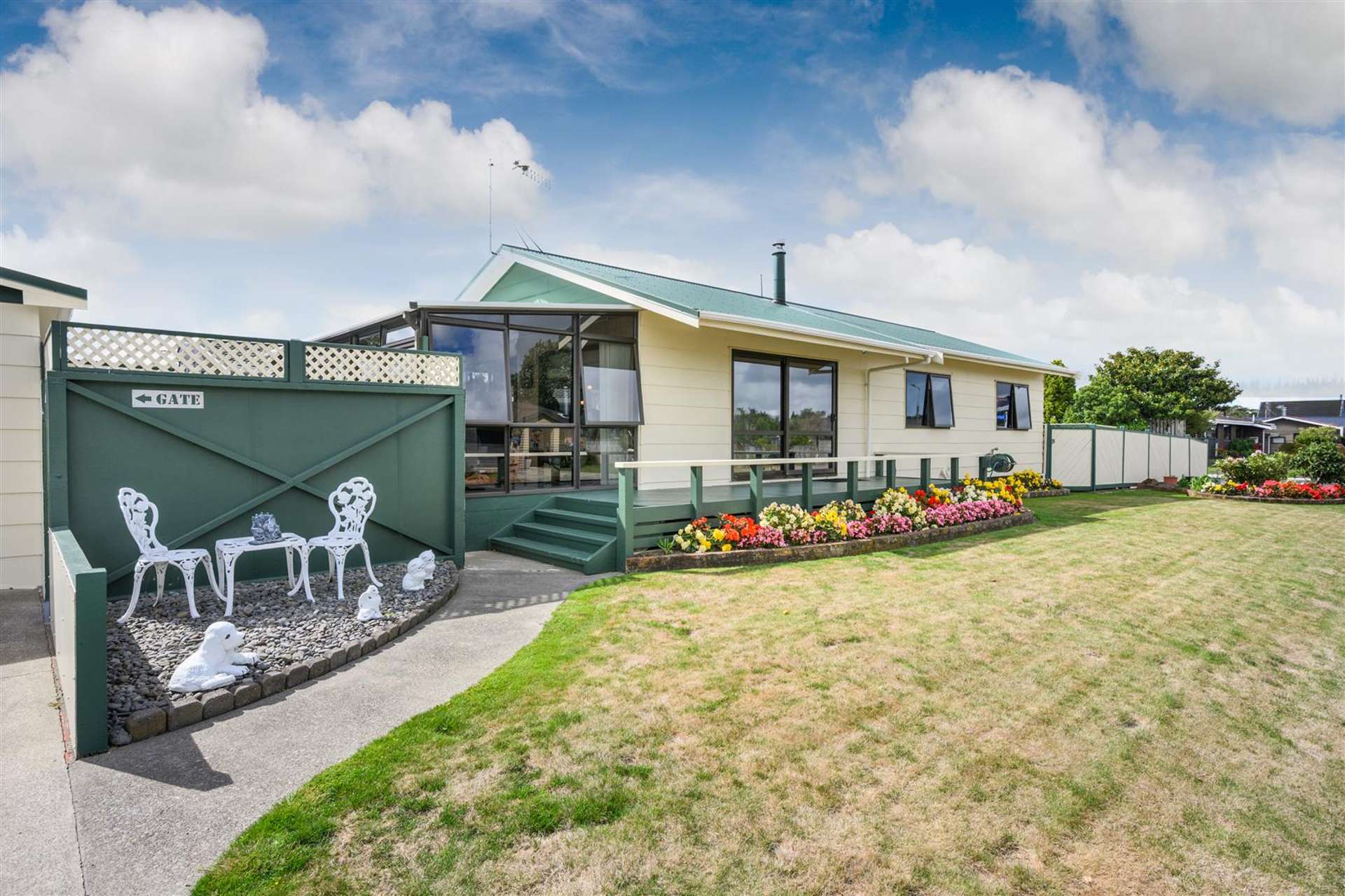 1A Oldfield Place Bulls_0