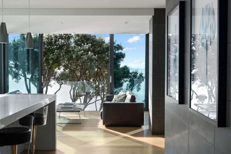 41 Beach Road Castor Bay_14