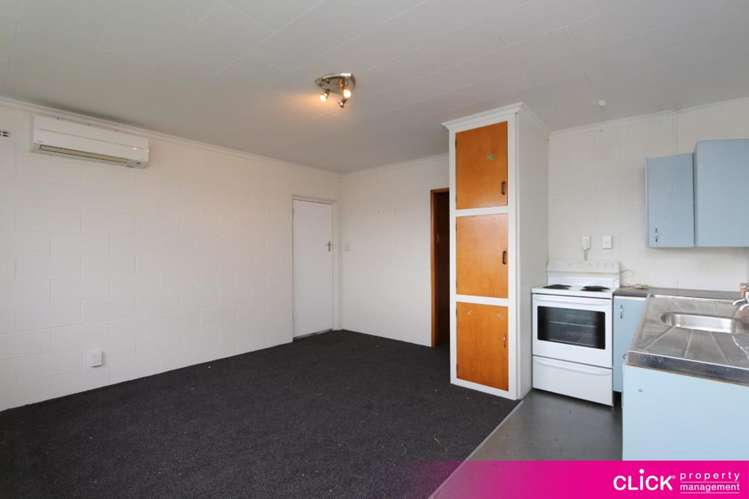 1/9 De Carle Street Saint Kilda_1