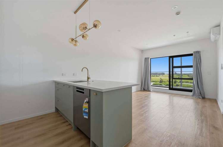 Unit 2 25 Flat Bush School Road Flat Bush_3