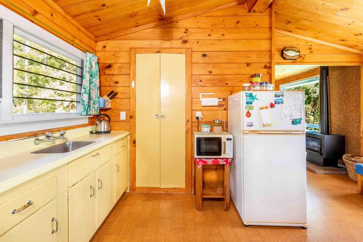 24 Koutu Beach Road Opononi_14