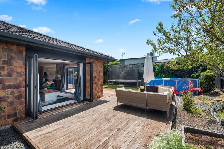 14 Compton Grove Huntington_8