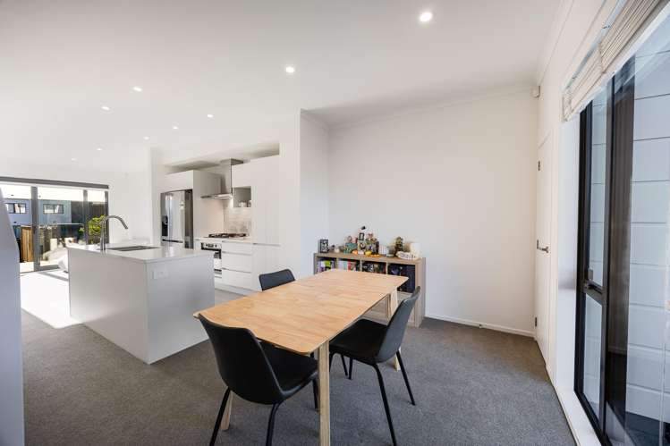 6/1 Scott Road Hobsonville_11
