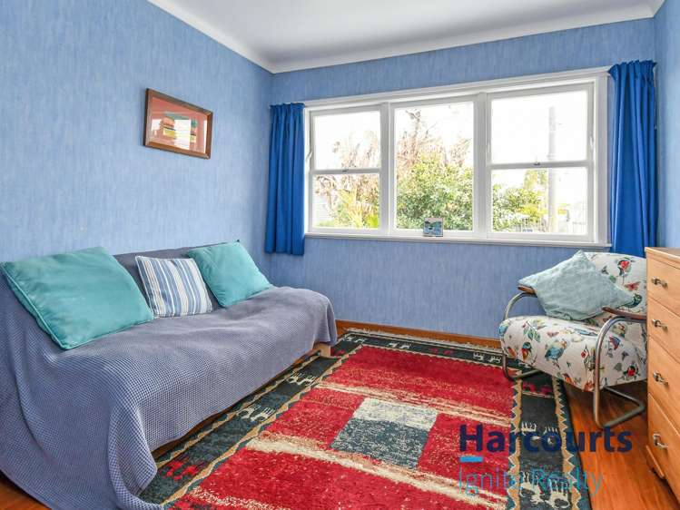 8 Youngs Road Papakura_18