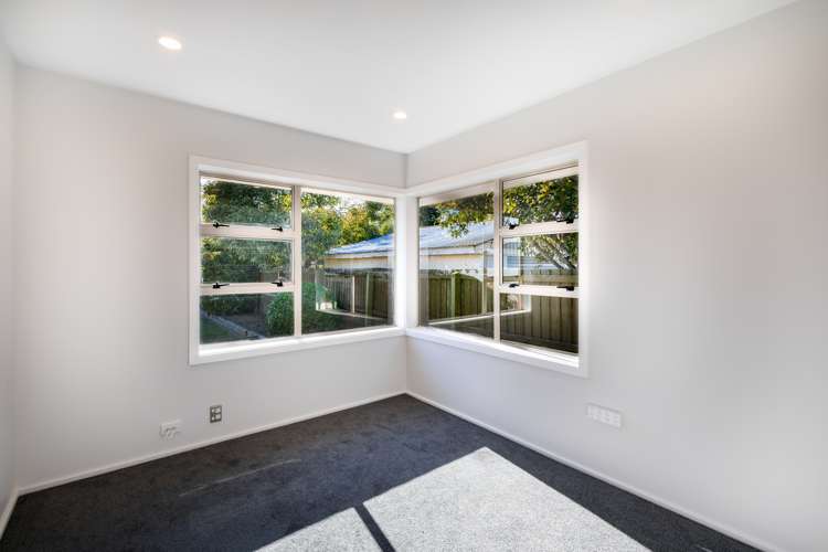 33 Chartwell Street Burwood_11