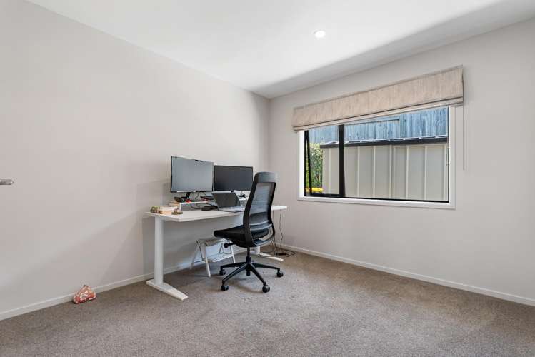 12 Ellesmere Close Pyes Pa_18