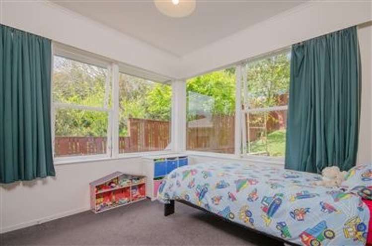 26 Eaton road Hillsborough_9