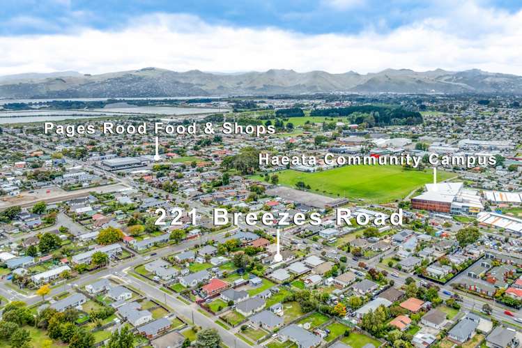 221 Breezes Road Aranui_20