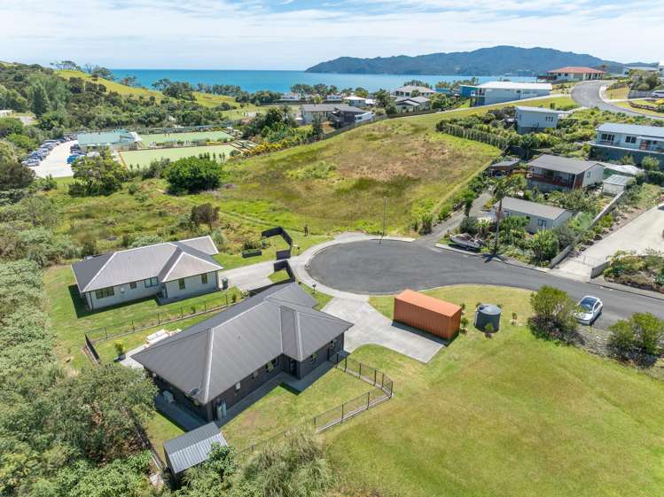 9 Loke Crescent Coopers Beach_21