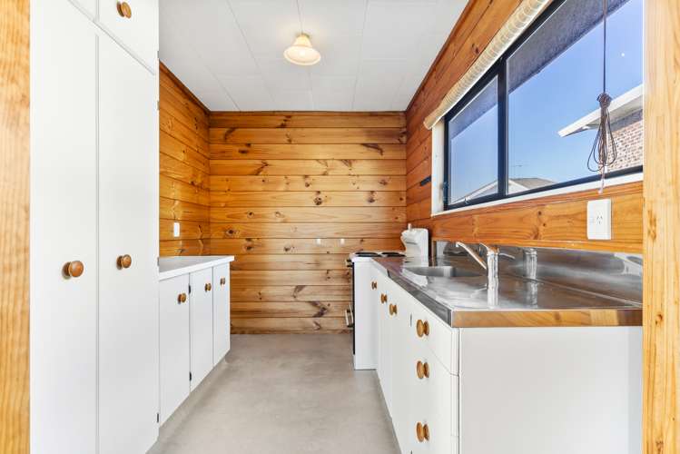 10 Eastern Beach Road Eastern Beach_10