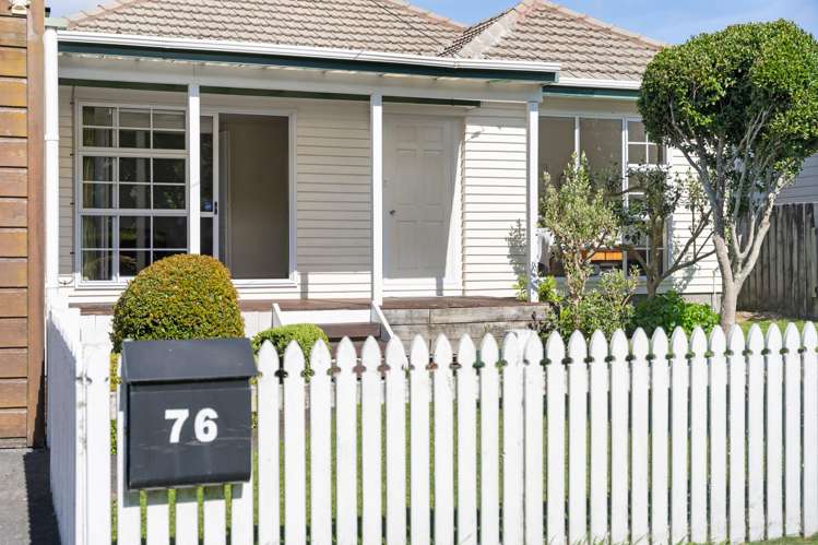 76 Oxford Street Tawa_1