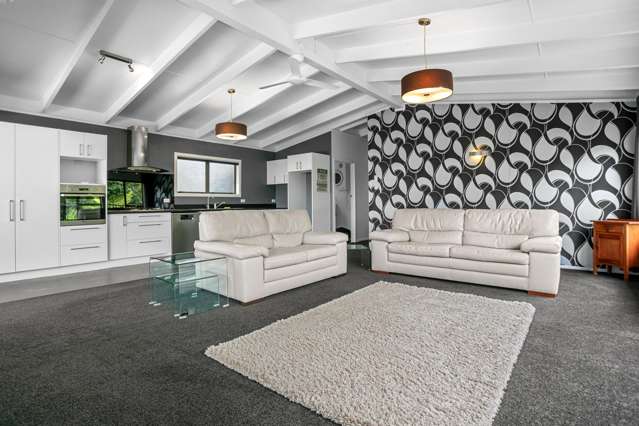 5 Lucy Road Waiomu_3