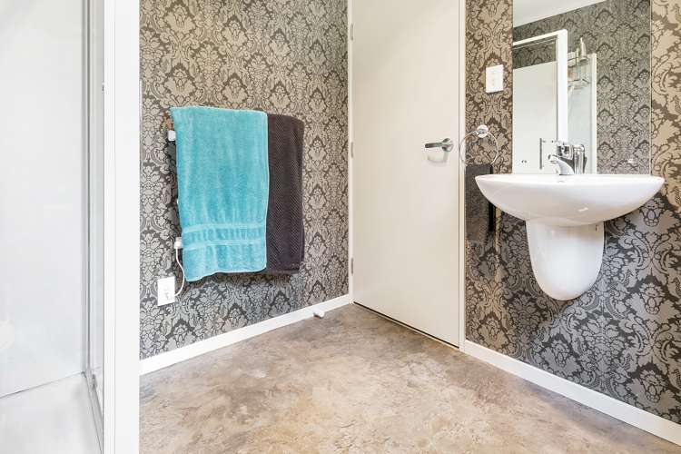 111 Anawhata Road Anawhata_11