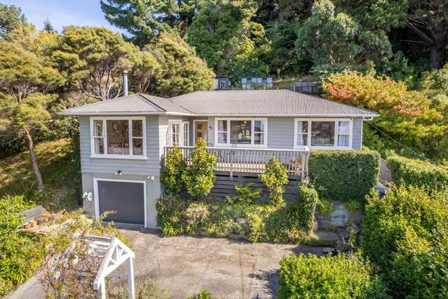 Sunny elevated home with stunning Wainuiomata view