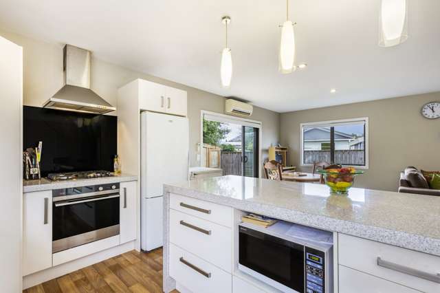 2/12 Glengarry Place Hilltop_1