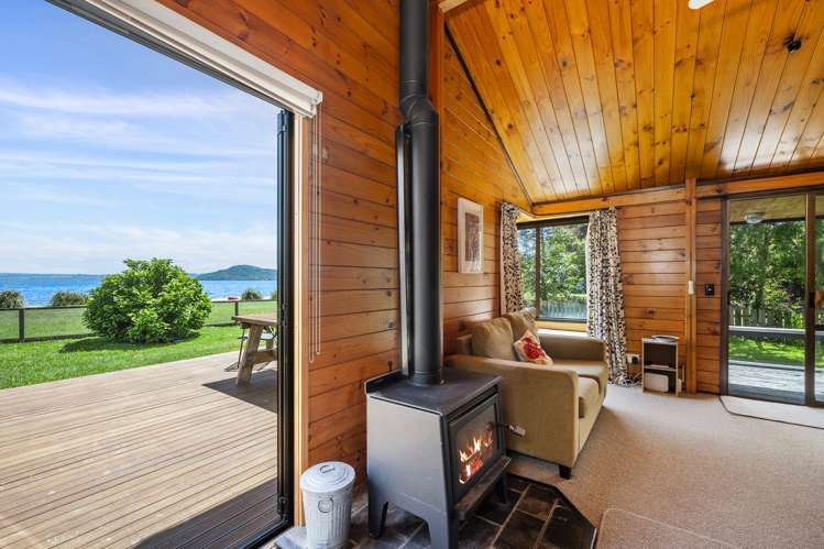 9a Cooper Avenue Holdens Bay_8