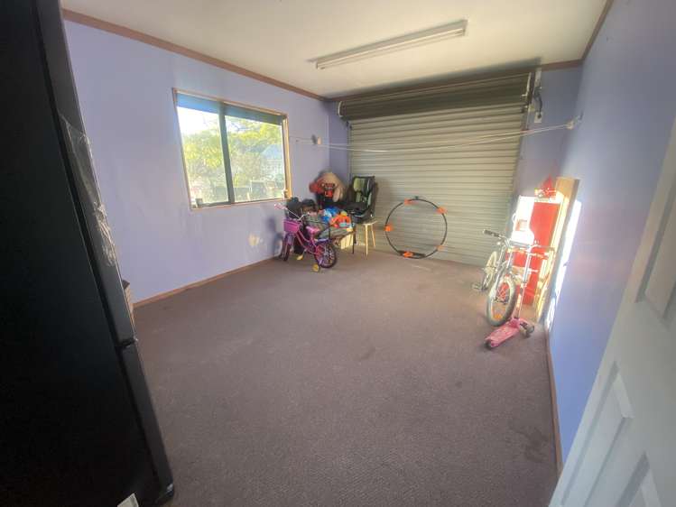 1/8 Swainson Street Naenae_21