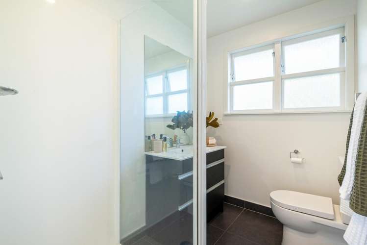 132 Lancaster Road Beach Haven_29