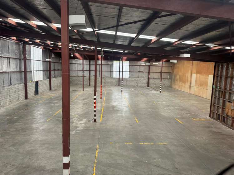 Unit 9, 4-8 Glover Street Ngauranga_1