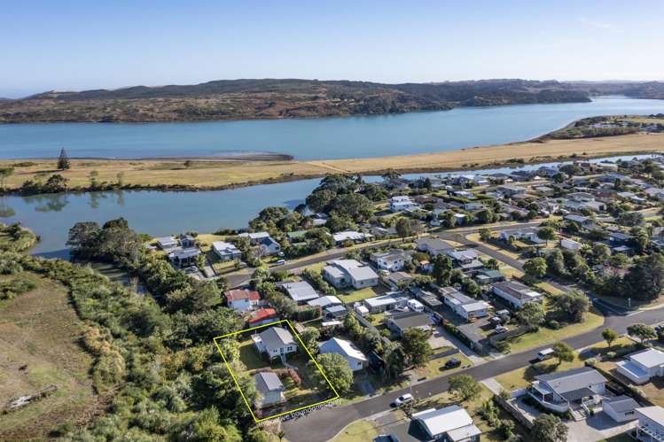 35 Uenuku Avenue Raglan_3