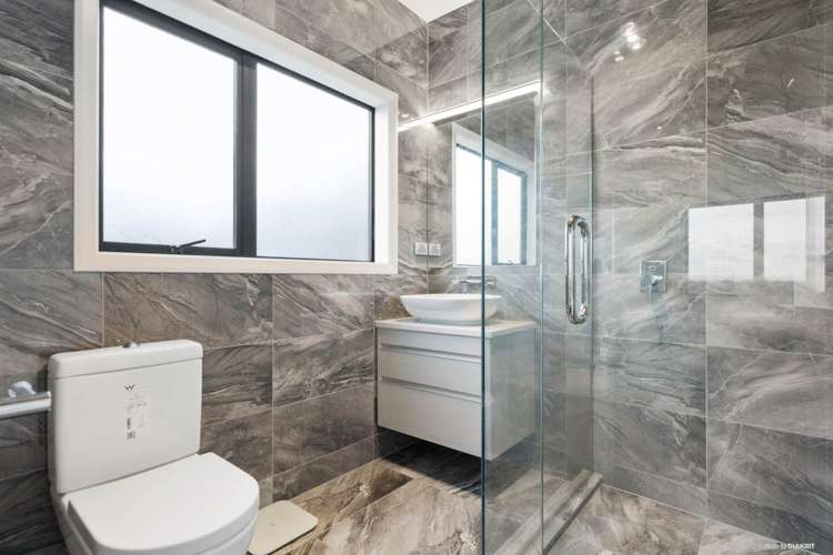 11 Silvana Drive Flat Bush_22