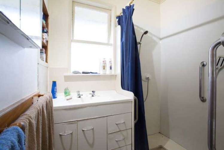 65 Hatherlow Street Glenfield_14