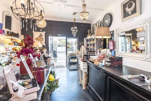 8 Memorial Square Martinborough_4