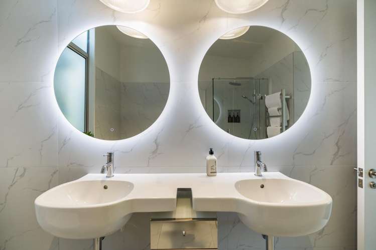 6 Whitbourn Place Queenstown_25