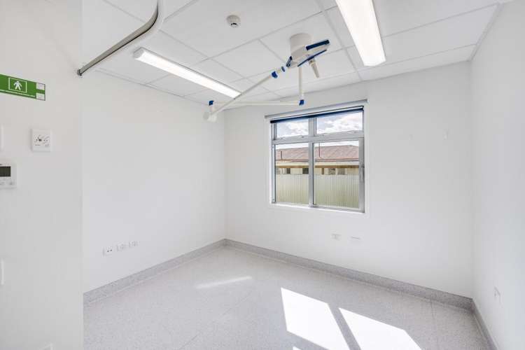 10 Murray Place Camberley_7