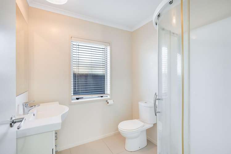 30 & 30A Sirius Crescent Rototuna North_30