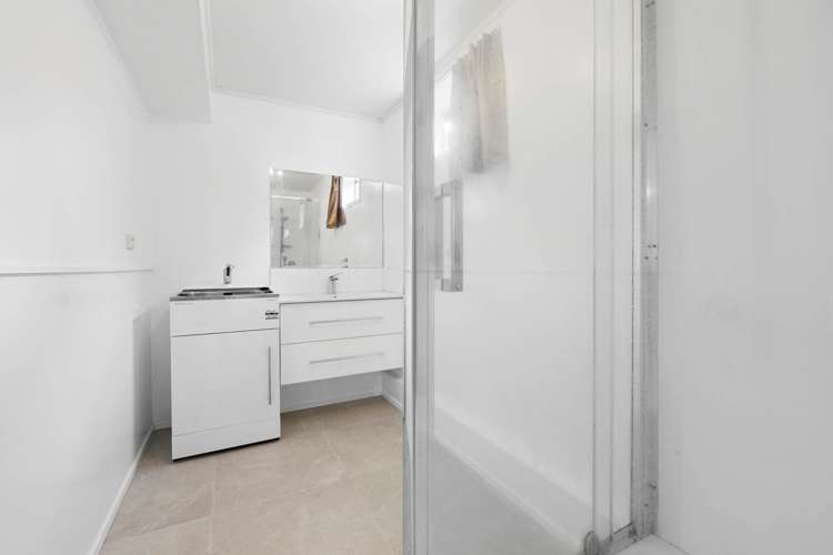 8 Uppingham Crescent Hillcrest_19