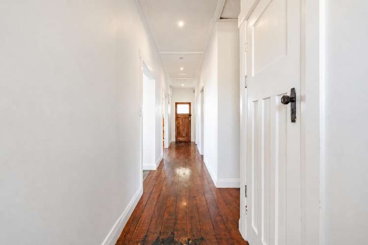 134 Seaview Road Westown_8