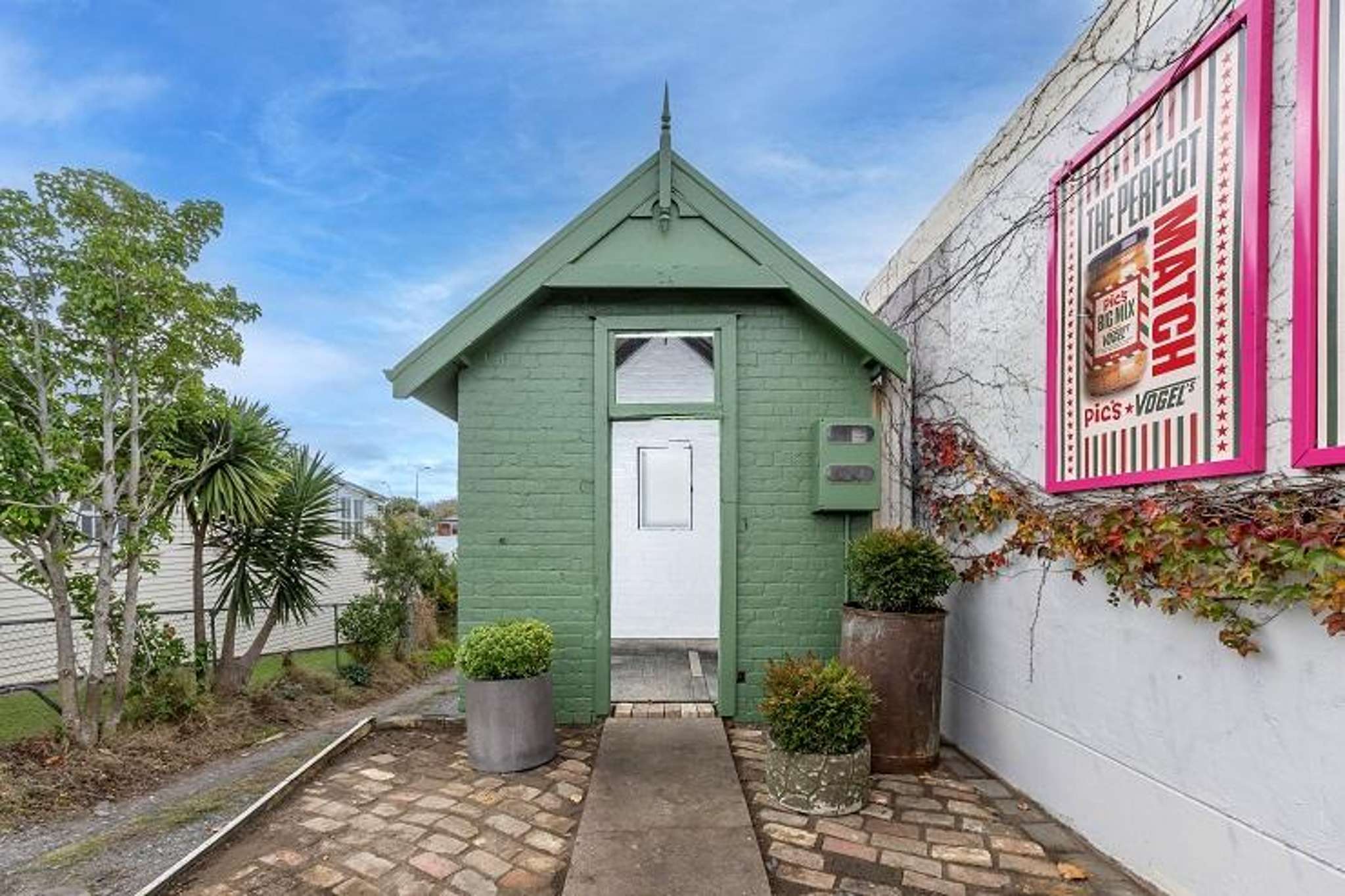 Grey Lynn’s tiniest house sells for under $300,000