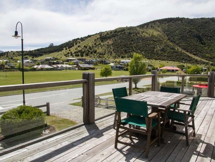 2 Allenby Place Wanaka_3