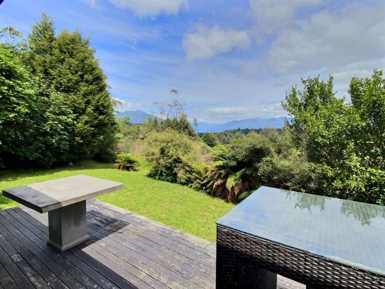 1946 Arnold Valley Road Moana_9