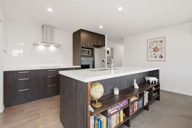 5 Stud Road_4