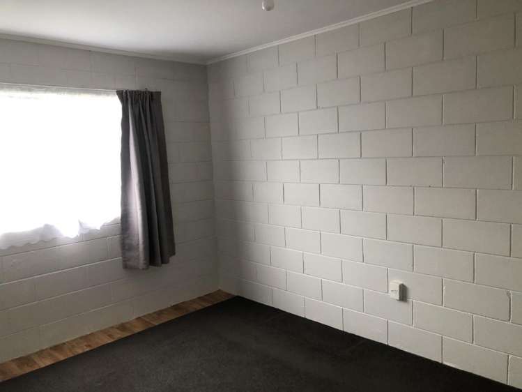 8/4 Kitchener Street 1055_4
