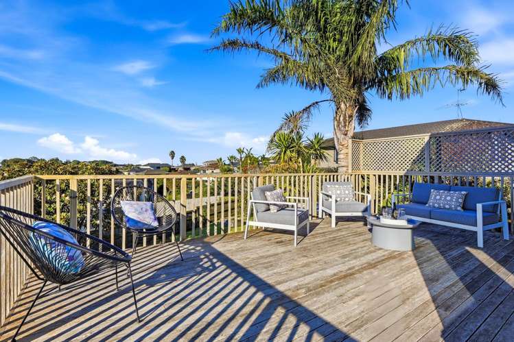 2/983 Beach Road Torbay_10