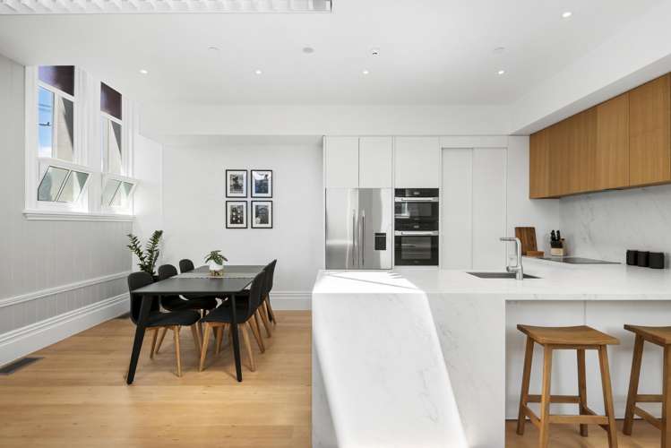 2/16 View Road Mt Eden_10