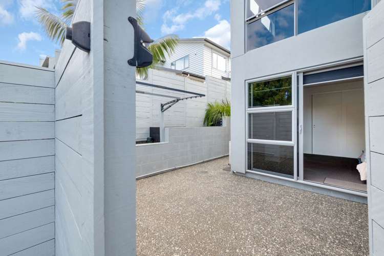 64 Lake Panorama Drive Henderson_37