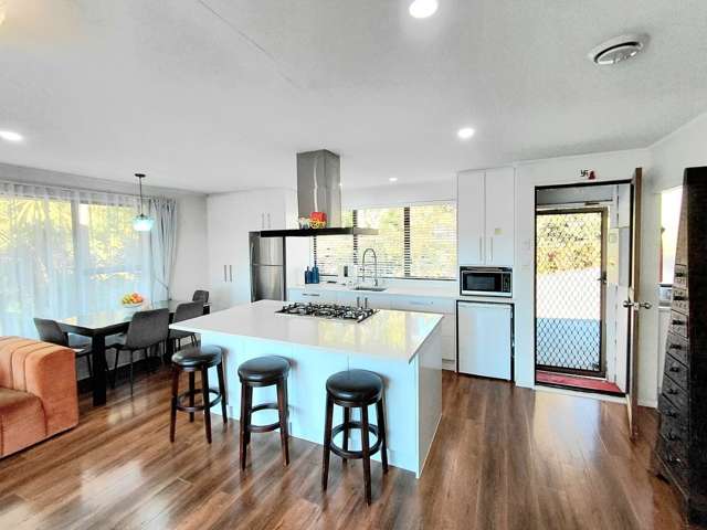 179 Glengarry Road Glen Eden_4