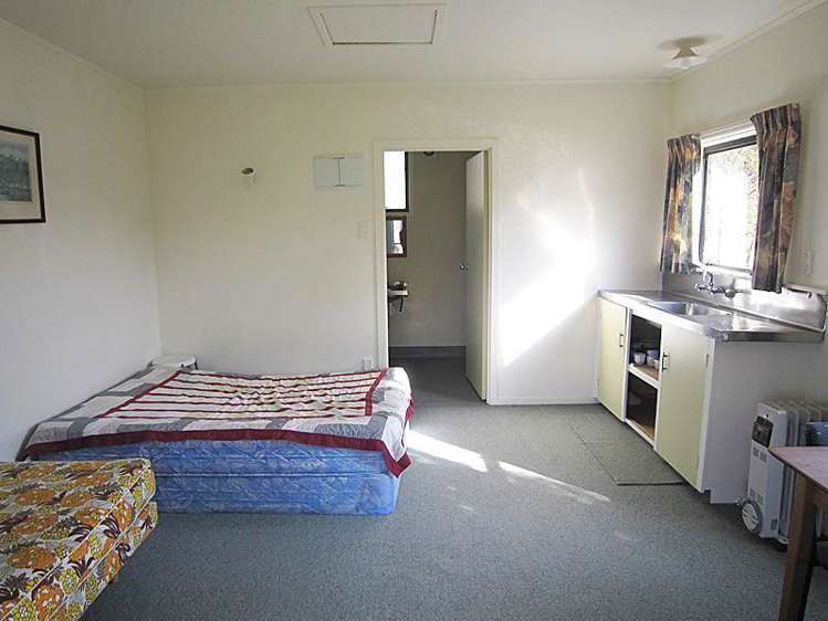 281 Yates Road Mesopotamia_18