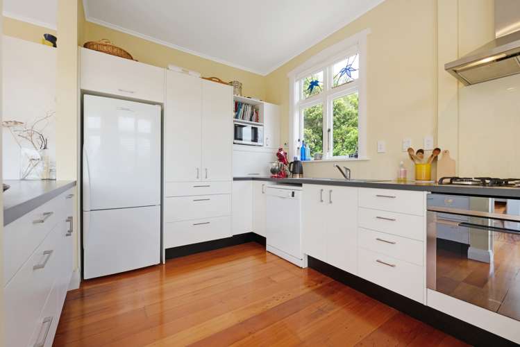 2 Hurman Street Karori_8