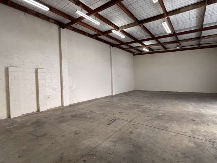 D/29 Cartwright Road Kelston_2