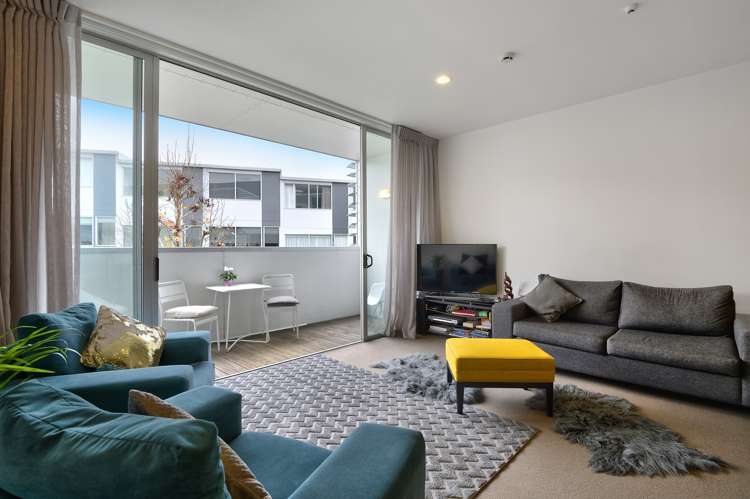 2b/8 Fisher-Point Drive Auckland Central_3