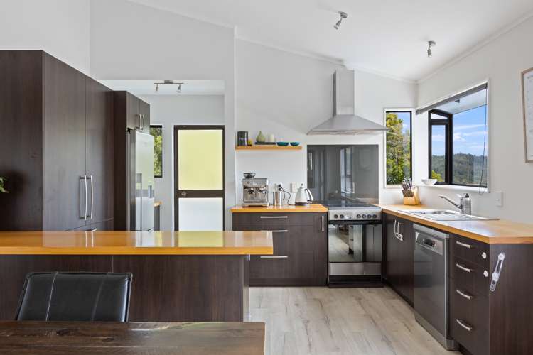 29a Ngahere Views Orewa_18